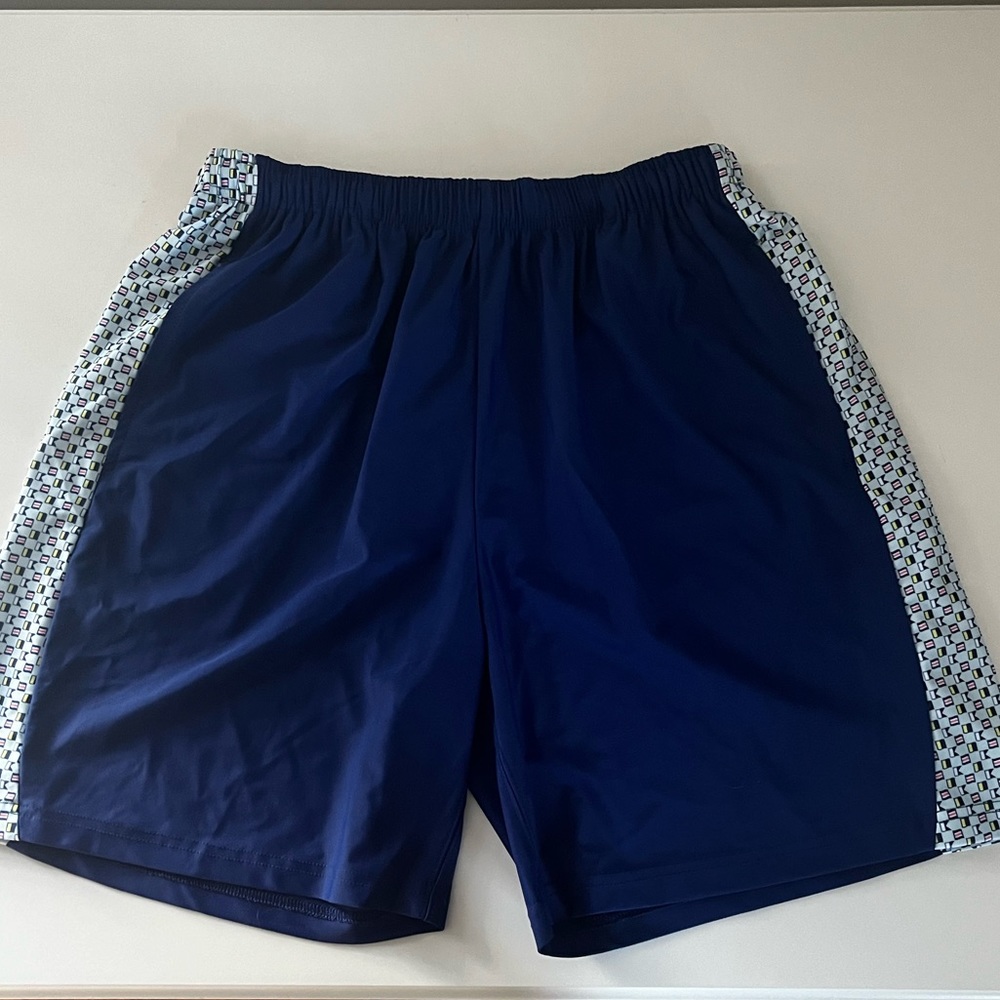 Men’s Navy Blue Athletic Shorts - size Large